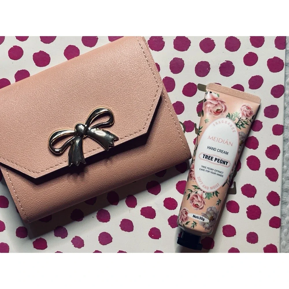 Pink Solid Envelope Wallet with Gold Bow Accent + BONUS Lotion (new)